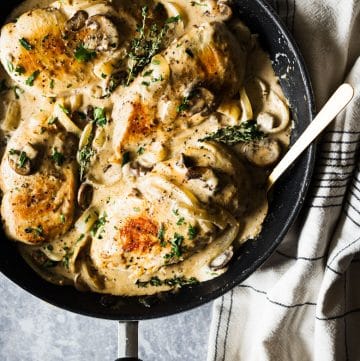 One Pan 30-Minute Chicken Breast with Creamy Mushroom Sauce