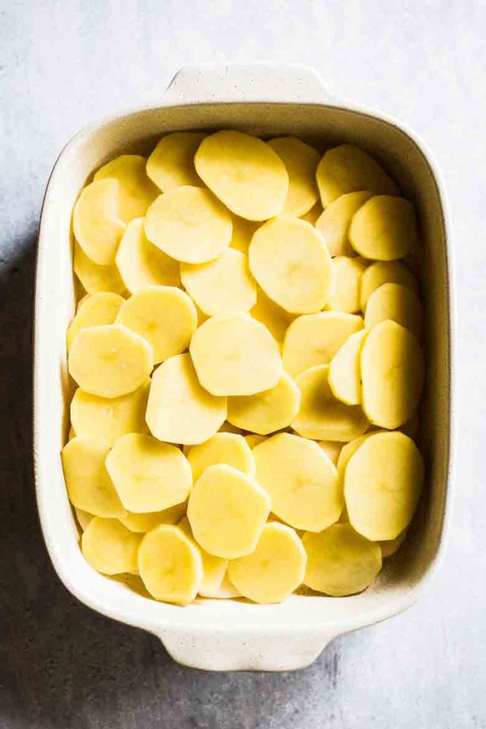 Creamy, cheesy, and hearty, this Easy Scalloped Potatoes recipe is the perfect side for your next dinner.